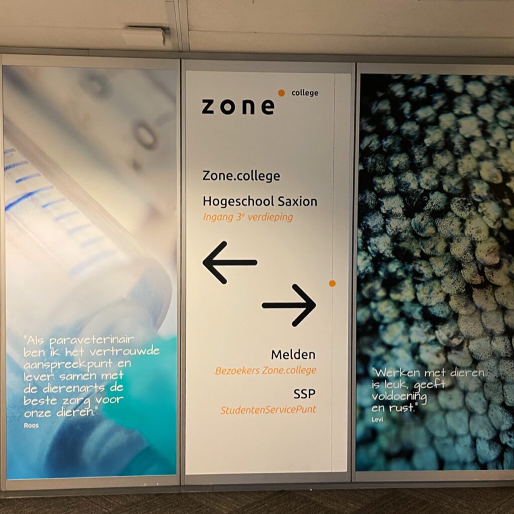 Zonecollege_signing_belettering_schoolgebouwen_Hardenberg